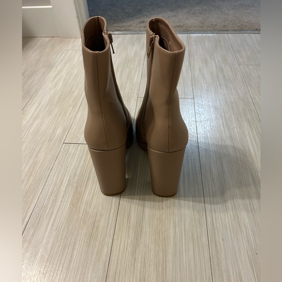 Like New JF Nude Block Heel Boots - Picture 4 of 10